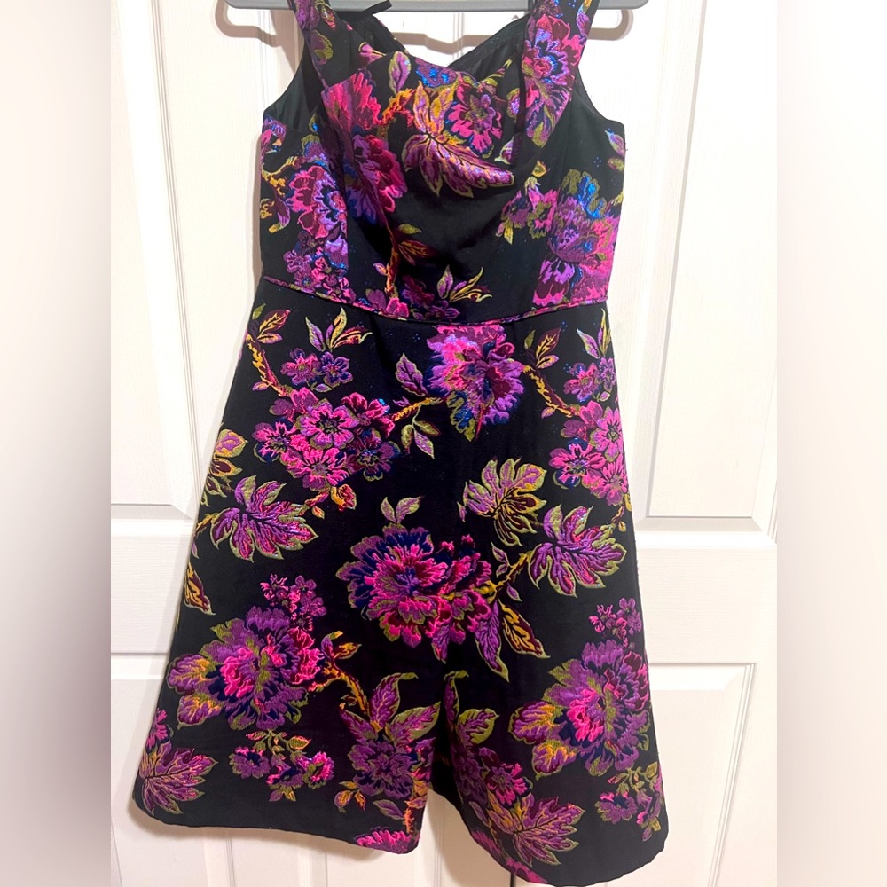 Unique formal Adrianna Papell Off Shoulder Tea Length Floral Dress Size 14 NWT.